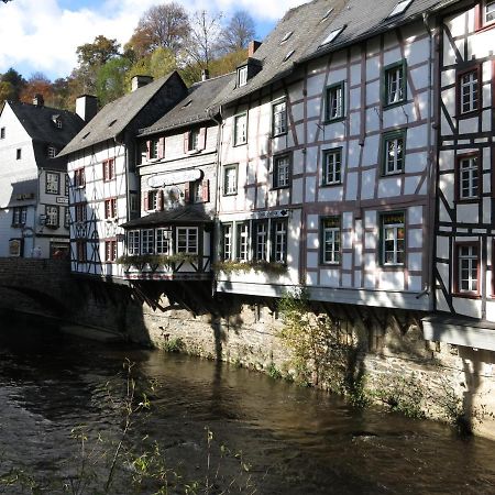 Historisches Haus Im Herzen Von Monschau Buitenkant foto