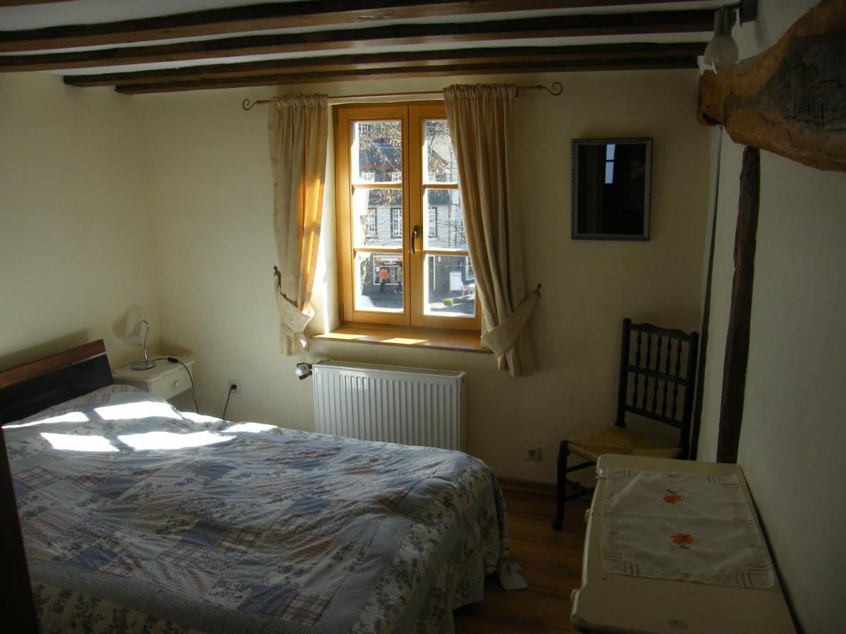 Historisches Haus Im Herzen Von Monschau Buitenkant foto
