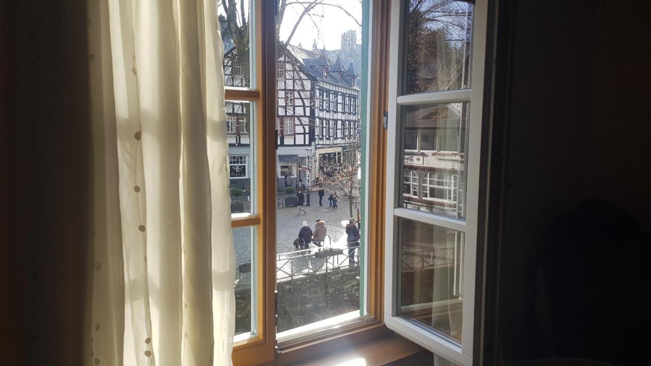 Historisches Haus Im Herzen Von Monschau Buitenkant foto