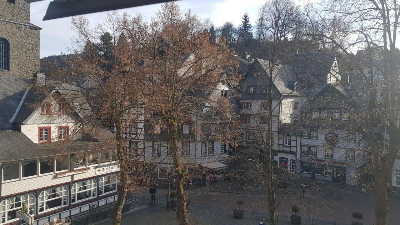 Historisches Haus Im Herzen Von Monschau Buitenkant foto