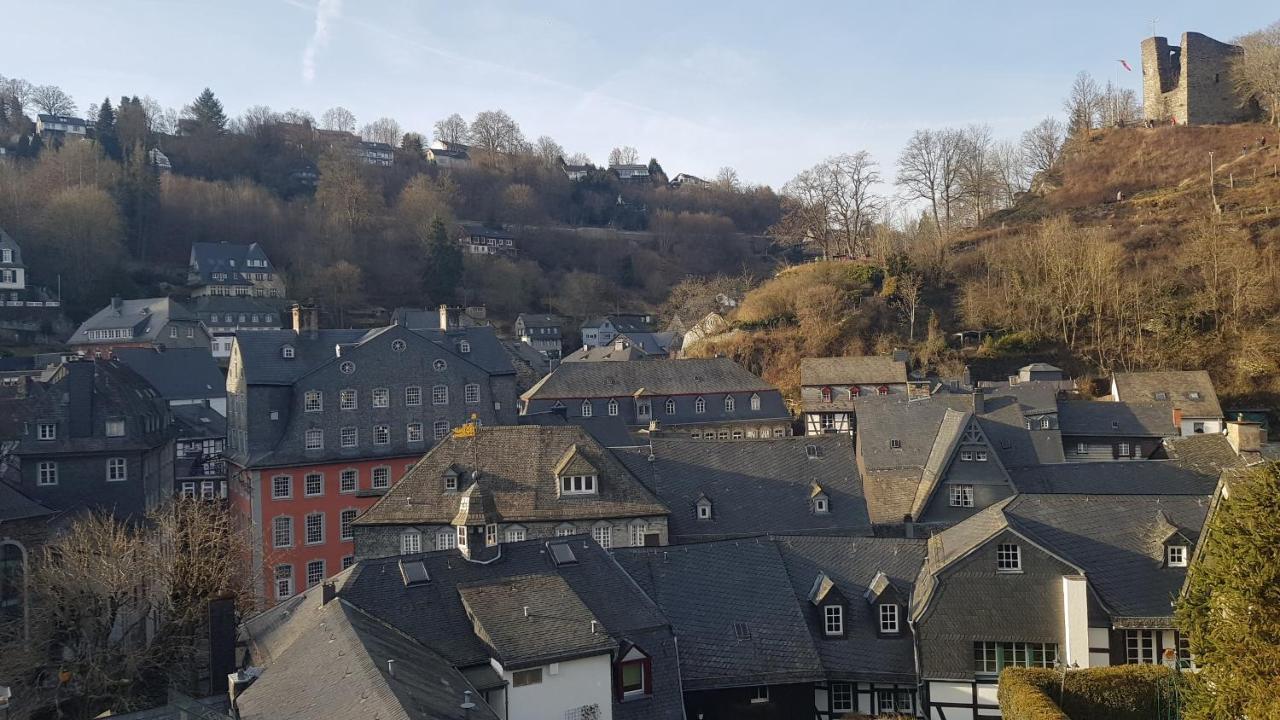 Historisches Haus Im Herzen Von Monschau Buitenkant foto