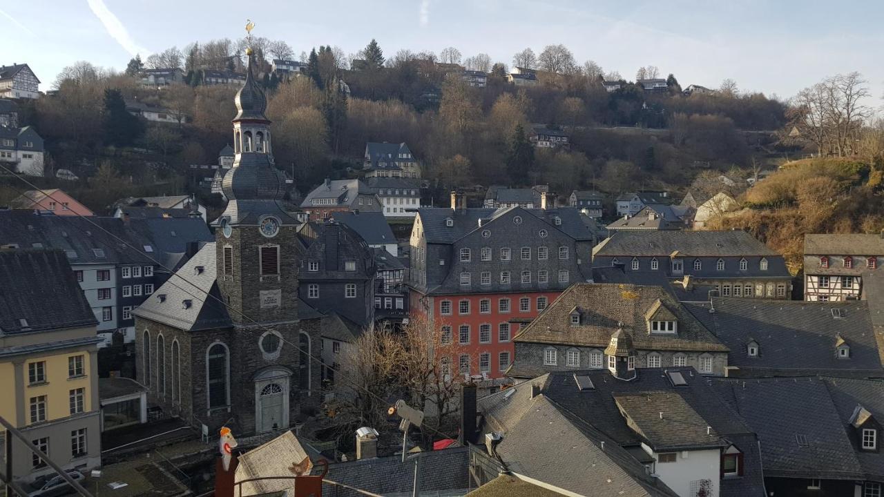 Historisches Haus Im Herzen Von Monschau Buitenkant foto